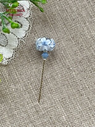 Фото Hobby Bee Голка-пін Блакитні квіти